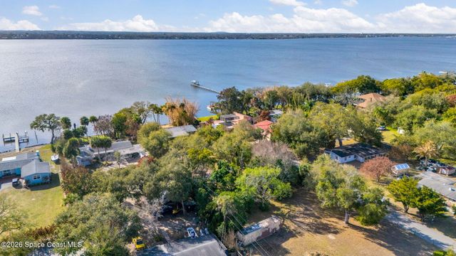 535 Robinhood Drive, Merritt Island, FL 32953