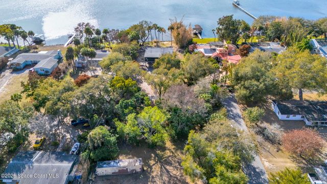 535 Robinhood Drive, Merritt Island, FL 32953