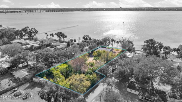 535 Robinhood Drive, Merritt Island, FL 32953