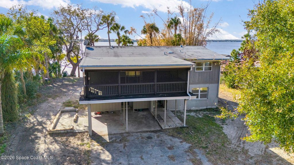 535 Robinhood Drive, Merritt Island, FL 32953