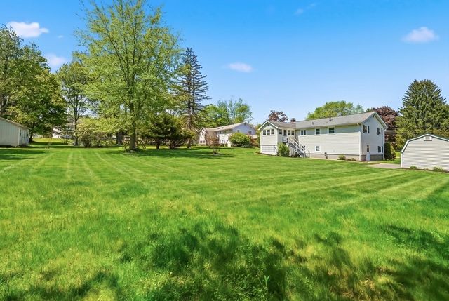 6 Belmont Rd, Burlington, MA 01803