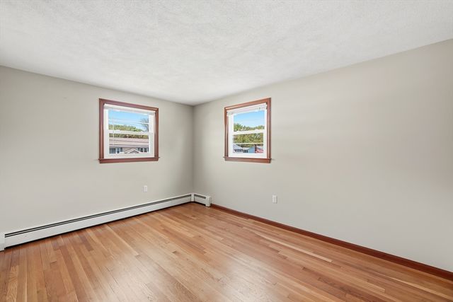 6 Belmont Rd, Burlington, MA 01803