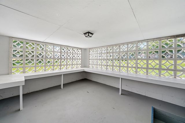 6 Belmont Rd, Burlington, MA 01803