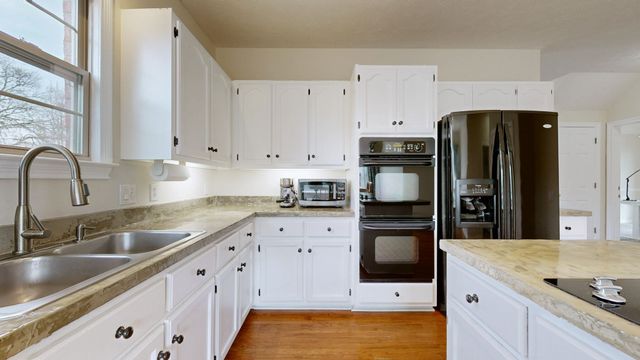 109 Stillwater Trl, Hendersonville, TN 37075