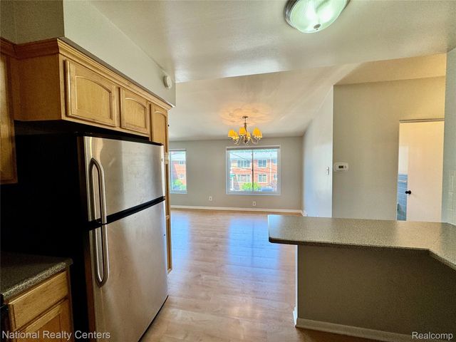 361 N Eton Street 5, Birmingham, MI 48009
