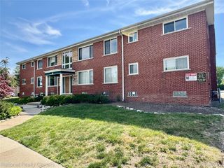 361 N Eton Street 5, Birmingham, MI 48009