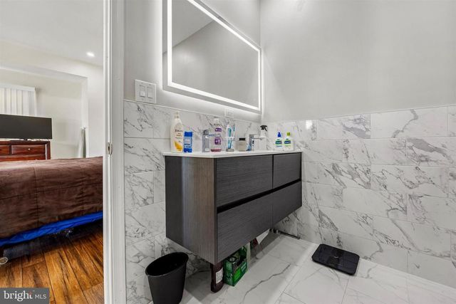 217 GRAPE ST, Philadelphia, PA 19128