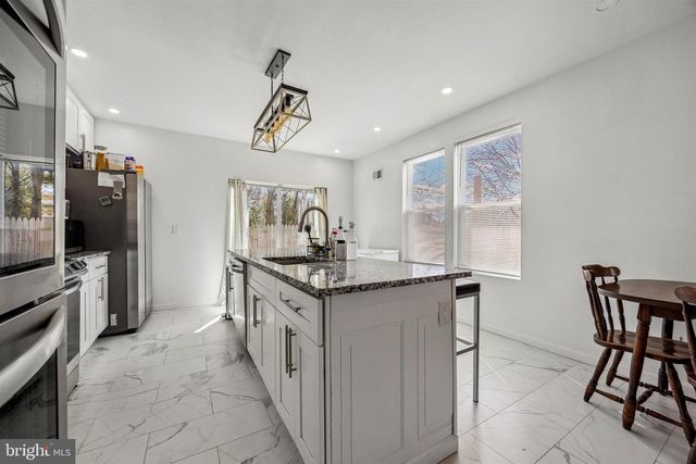 217 GRAPE ST, Philadelphia, PA 19128