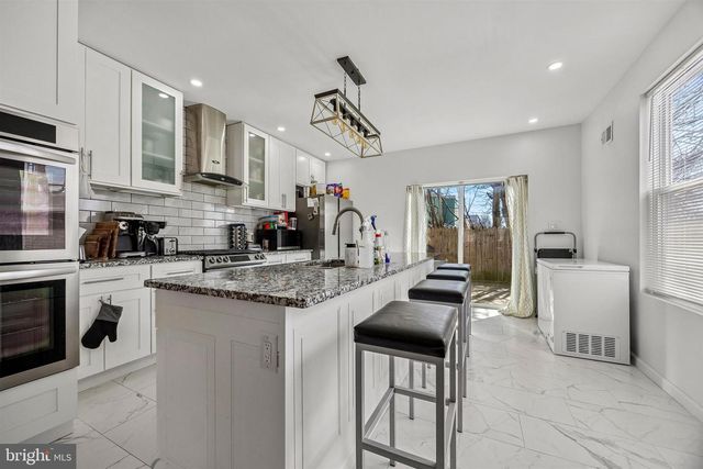 217 GRAPE ST, Philadelphia, PA 19128