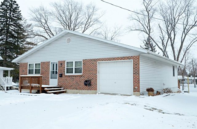810 N High Street, Fort Atkinson, WI 53538