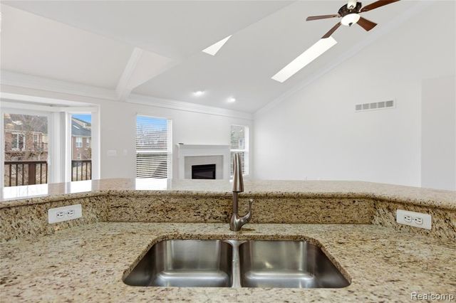 30249 Viewcrest Drive, Novi, MI 48377