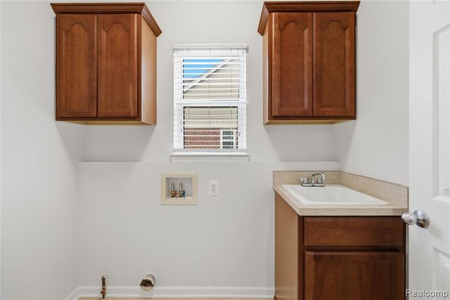 30249 Viewcrest Drive, Novi, MI 48377