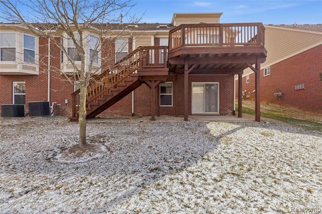 30249 Viewcrest Drive, Novi, MI 48377