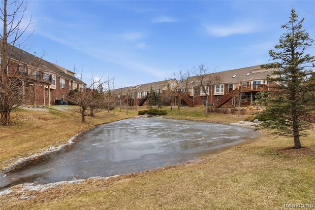 30249 Viewcrest Drive, Novi, MI 48377