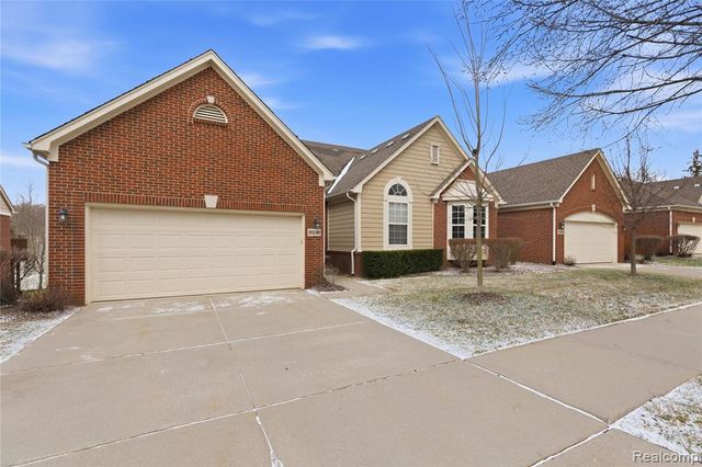 30249 Viewcrest Drive, Novi, MI 48377