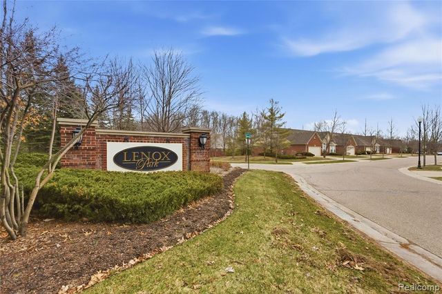30249 Viewcrest Drive, Novi, MI 48377