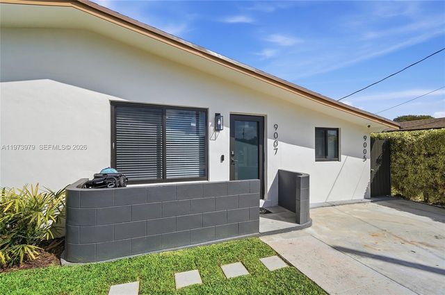 9007 SW 38th Street, Miami, FL 33165