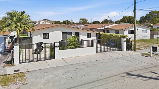 9007 SW 38th Street, Miami, FL 33165