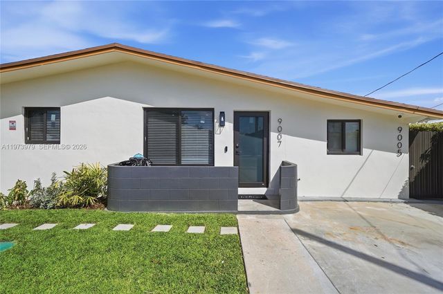 9007 SW 38th Street, Miami, FL 33165