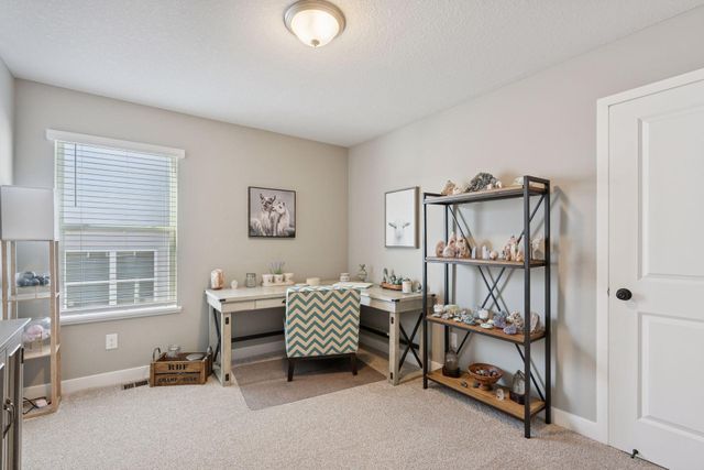 9290 62nd Street S, Cottage Grove, MN 55016