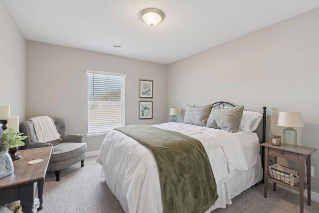 9290 62nd Street S, Cottage Grove, MN 55016