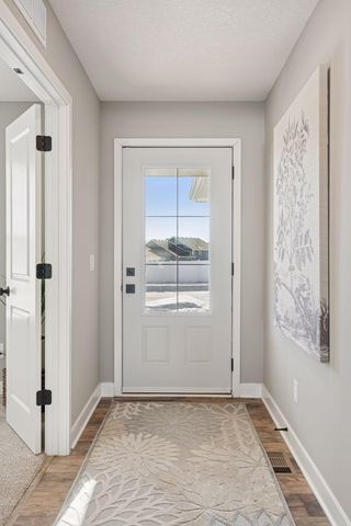 9290 62nd Street S, Cottage Grove, MN 55016