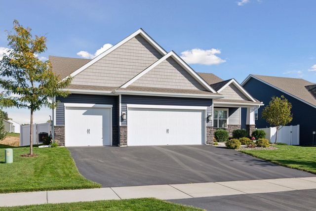 9290 62nd Street S, Cottage Grove, MN 55016