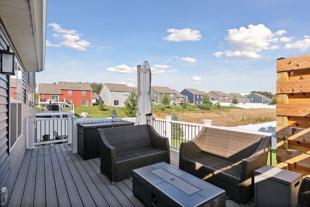 9290 62nd Street S, Cottage Grove, MN 55016