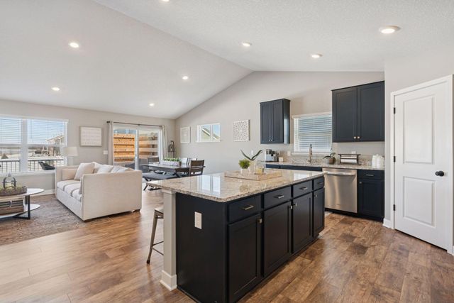 9290 62nd Street S, Cottage Grove, MN 55016