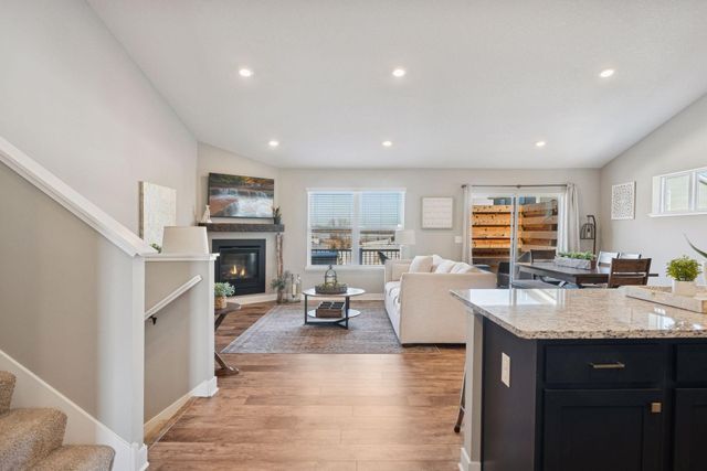 9290 62nd Street S, Cottage Grove, MN 55016