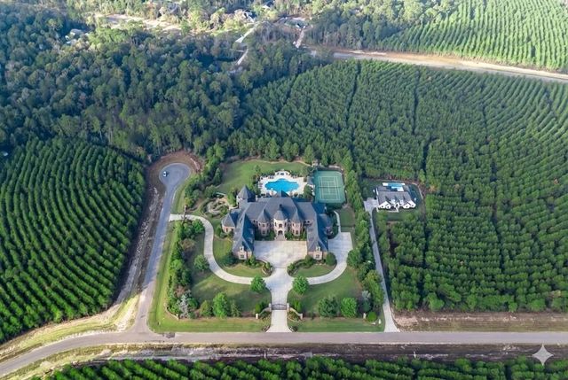 16320 Ridge Oak Road, Willis, TX 77378