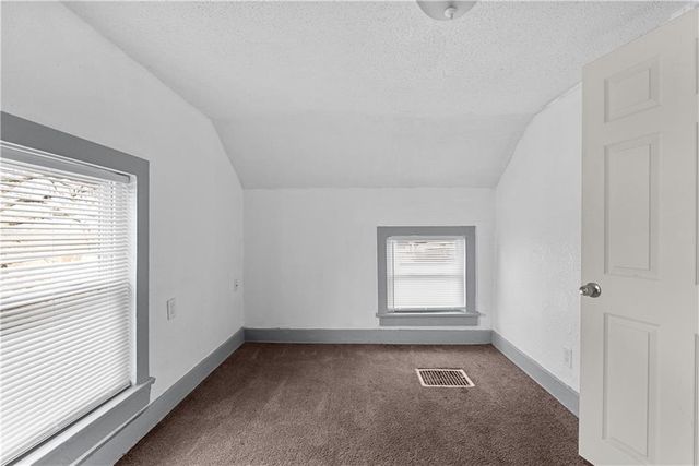 7908 Euclid Avenue, Kansas City, MO 64132