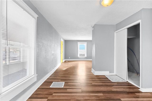 7908 Euclid Avenue, Kansas City, MO 64132