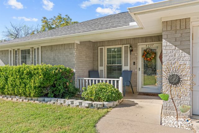 4237 Sue Court, Lake Worth, TX 76135