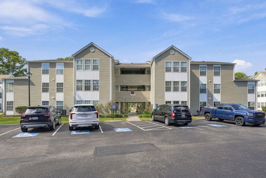 120 Spanish Oak Ct Apt C, Surfside Beach, SC 29575 — exterior