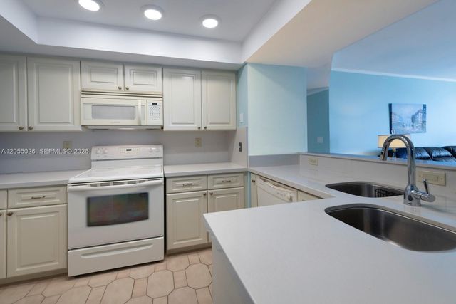 4010 Galt Ocean Dr 502, Fort Lauderdale, FL 33308