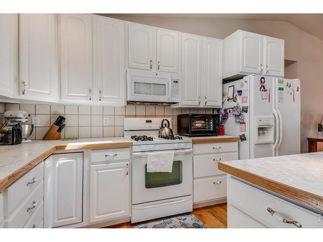 10007 E County Line Rd, Longmont, CO 80501
