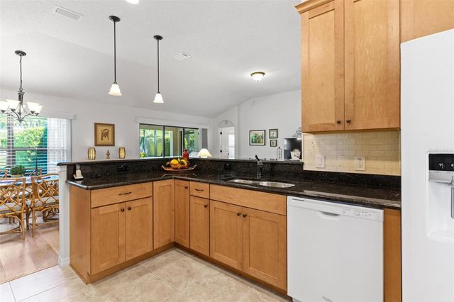 6115 LANDINGS BOULEVARD, Lady Lake, FL 32159