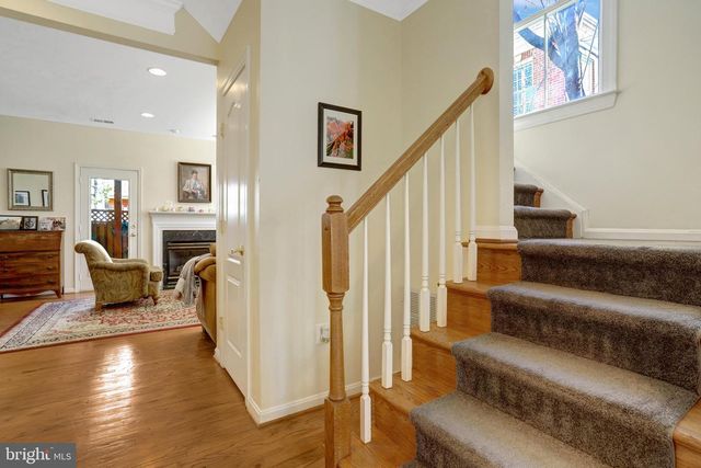 5257 BESSLEY PL, Alexandria, VA 22304