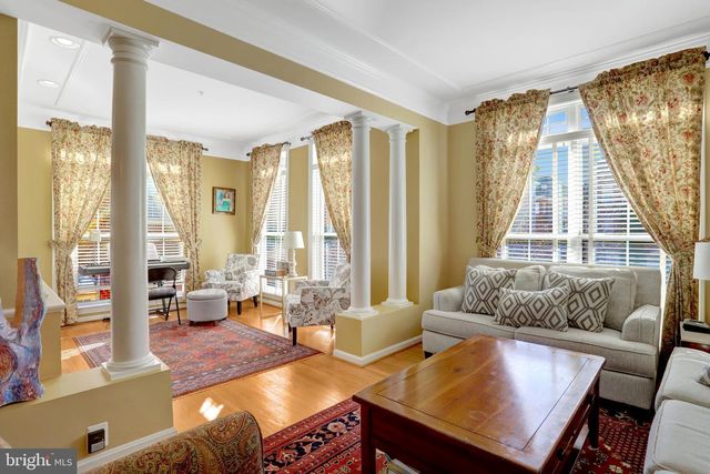 5257 BESSLEY PL, Alexandria, VA 22304