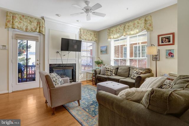 5257 BESSLEY PL, Alexandria, VA 22304