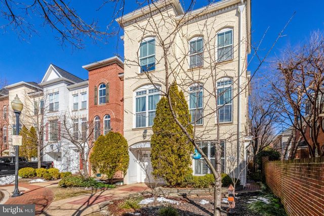 5257 BESSLEY PL, Alexandria, VA 22304