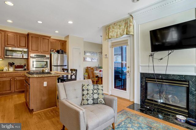 5257 BESSLEY PL, Alexandria, VA 22304