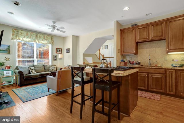 5257 BESSLEY PL, Alexandria, VA 22304