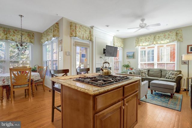 5257 BESSLEY PL, Alexandria, VA 22304