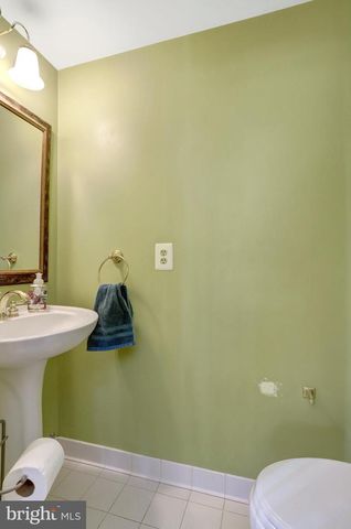 5257 BESSLEY PL, Alexandria, VA 22304