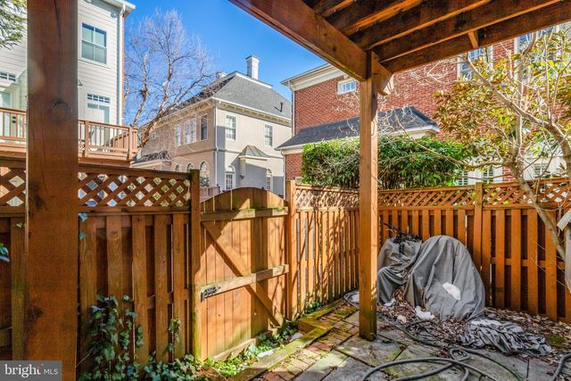 5257 BESSLEY PL, Alexandria, VA 22304