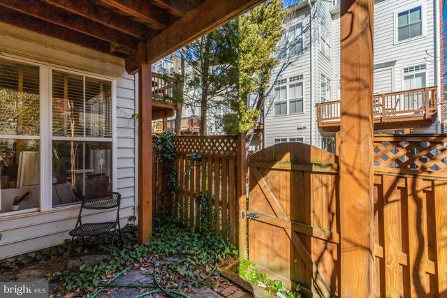 5257 BESSLEY PL, Alexandria, VA 22304