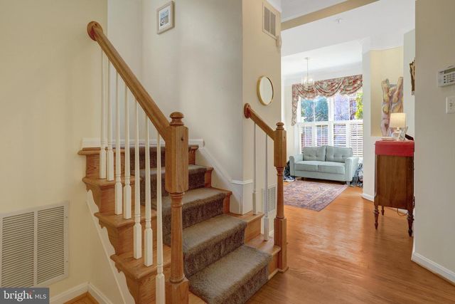 5257 BESSLEY PL, Alexandria, VA 22304
