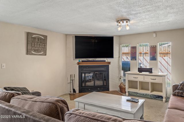 3603 Carol Ave, Yakima, WA 98902